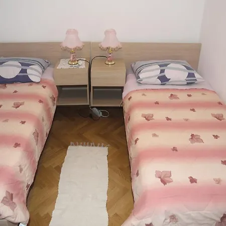 Srima * Βόντιτσε